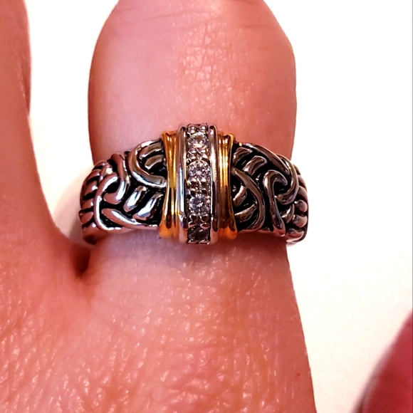 Jewelry - Vintage Silver & gold plated women's size 8 ring